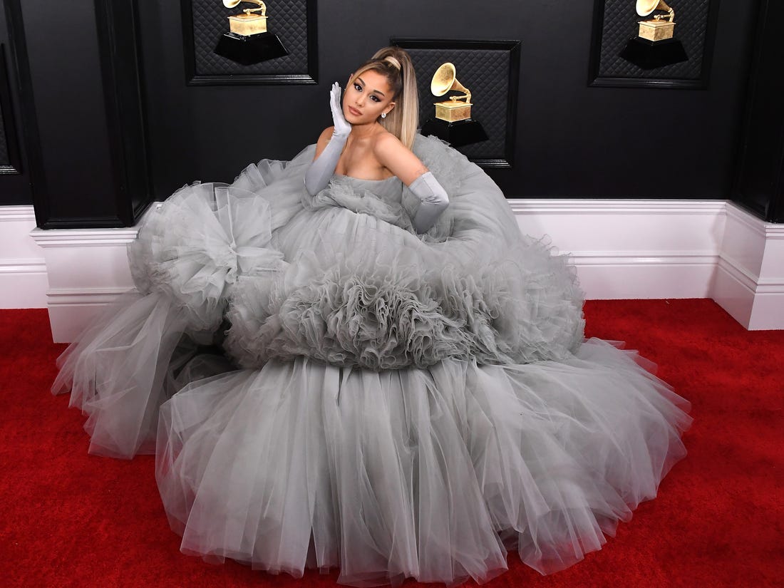 Ariana Grande Kidibot BÄƒtÄƒliile CunoaÈ™terii